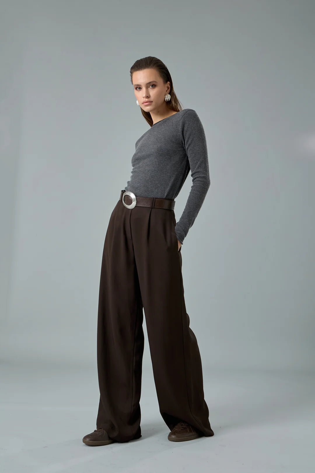 Yuvarlak Silver Tokalı Kahverengi Kemer