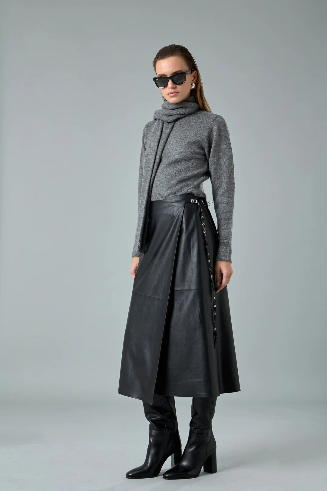 Şal Yaka Asimetrik Kazak