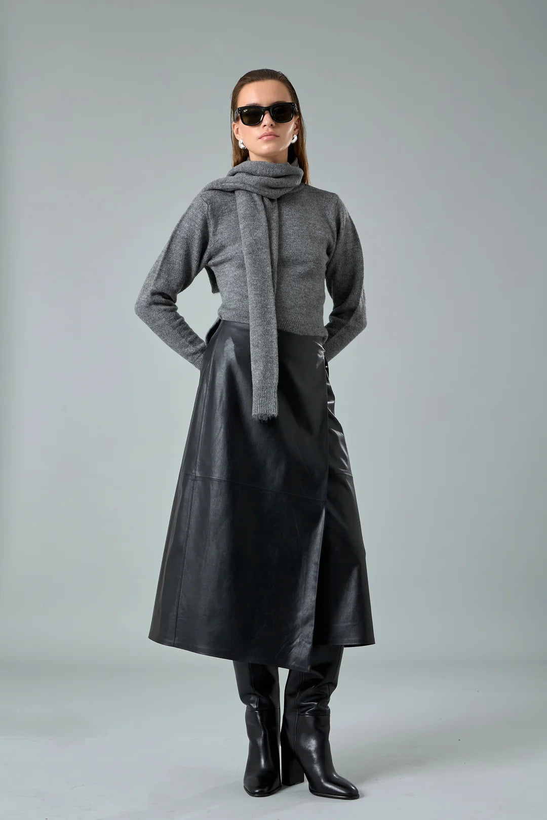 Şal Yaka Asimetrik Kazak