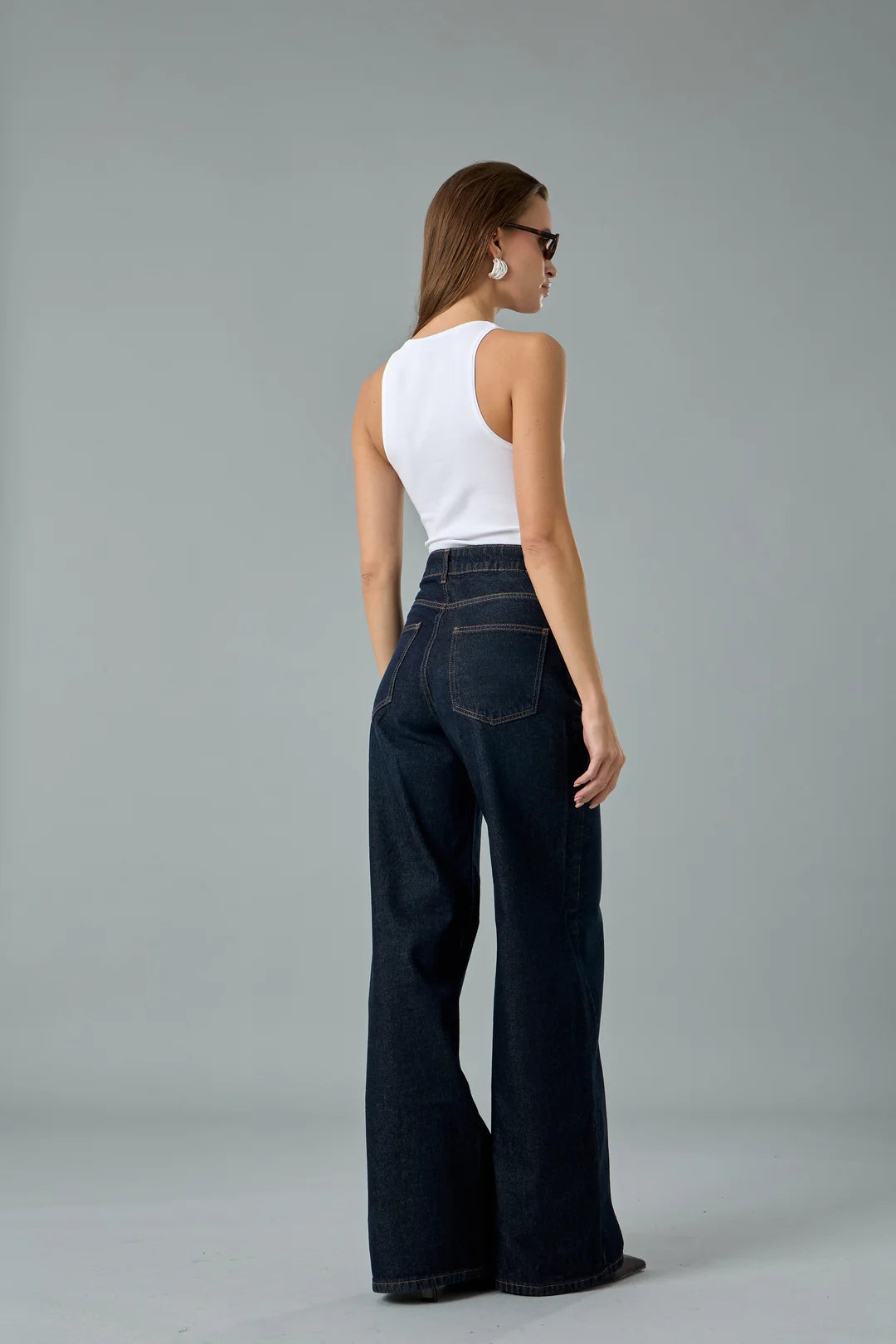 High Waist Wide Leg Jean-zoom-5